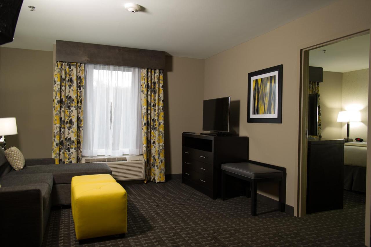 Holiday Inn Express And Suites Madison Central By Ihg Exterior foto