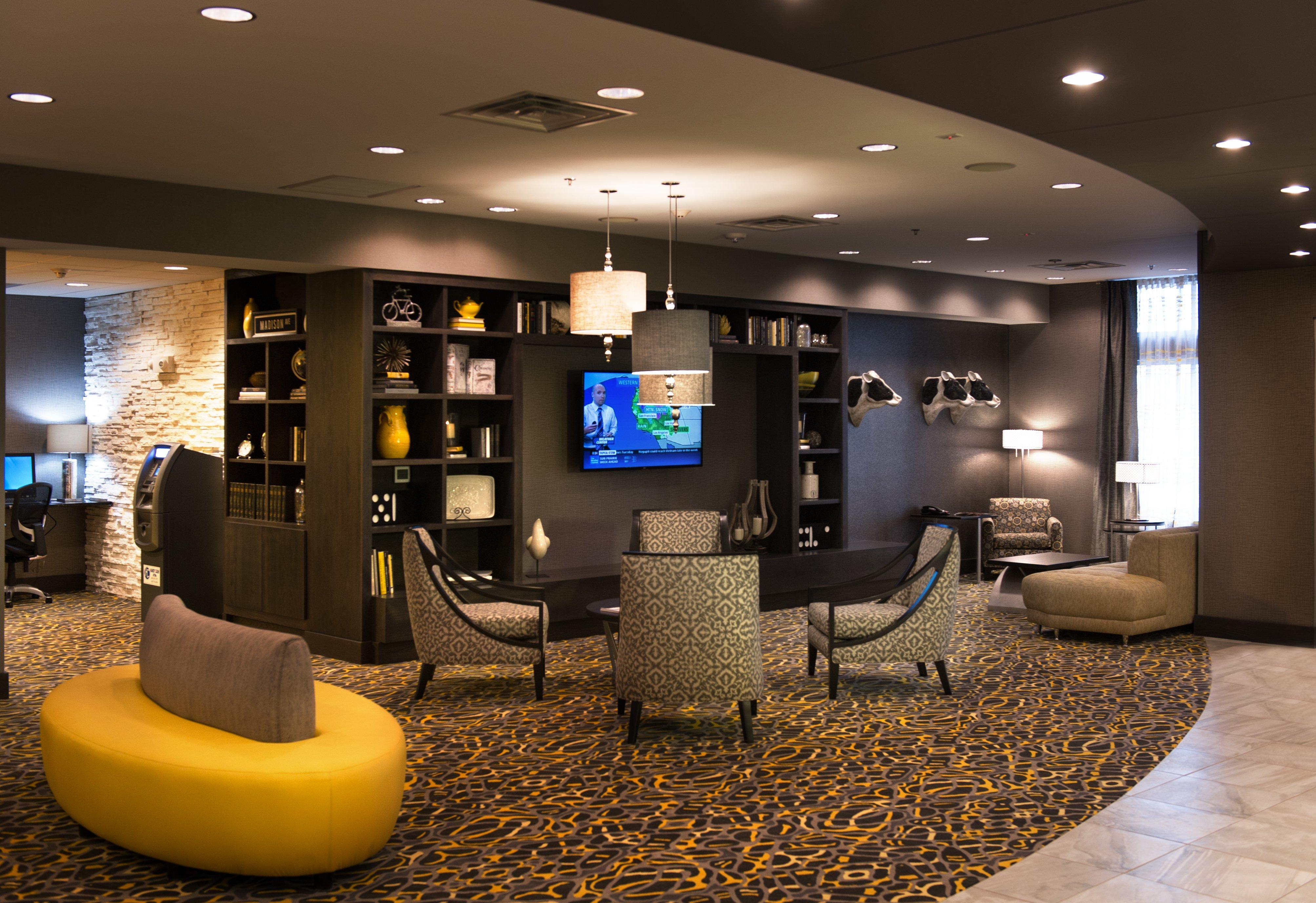 Holiday Inn Express And Suites Madison Central By Ihg Exterior foto